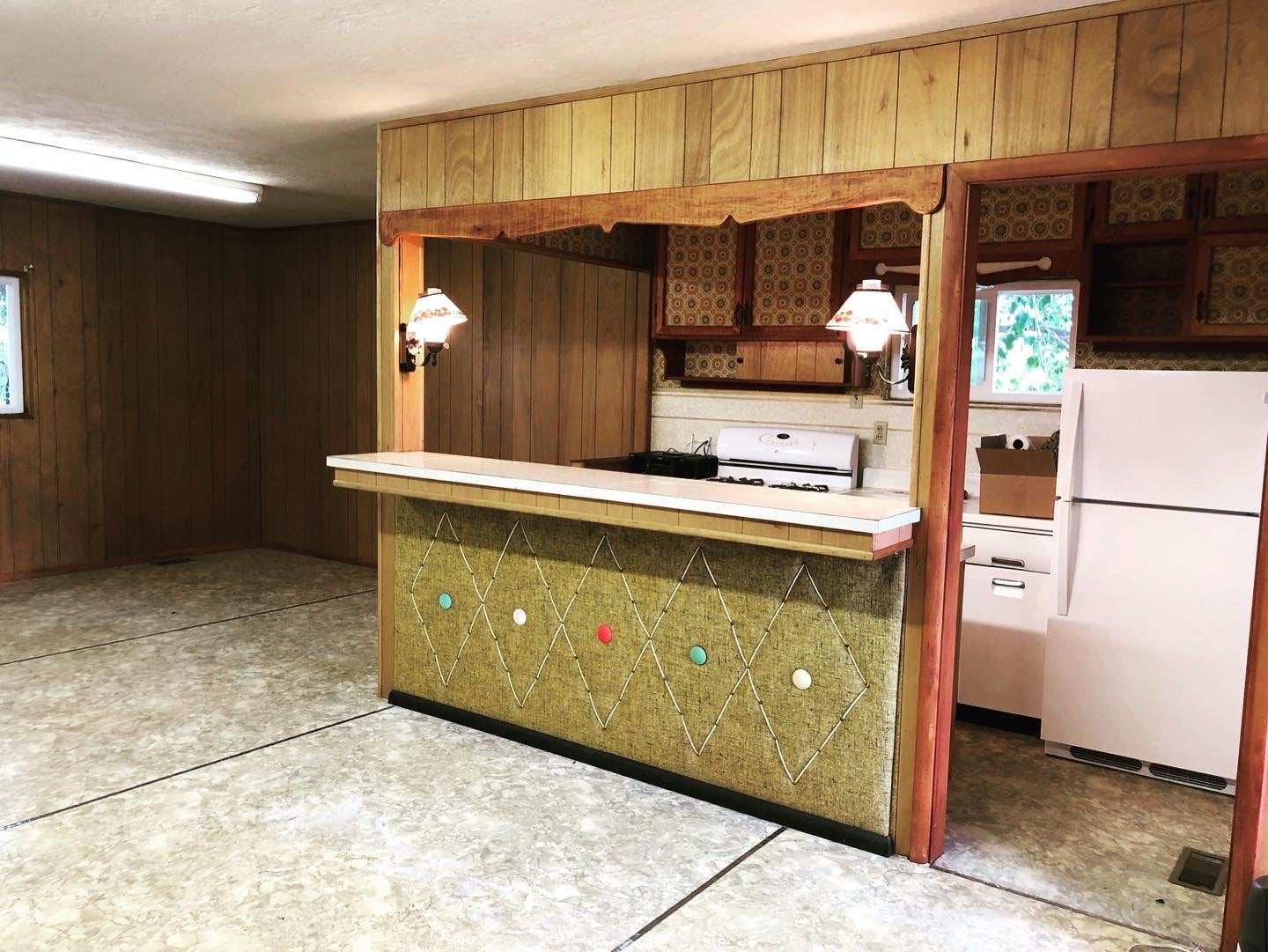 Before: outdated loft kitchen
